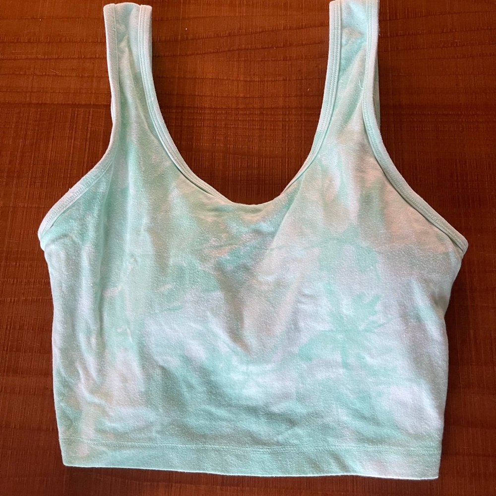 Athletic crop top built in bra